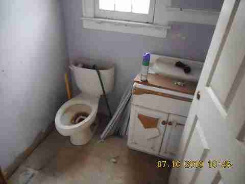 3345 Burlingame (8)_m.jpg